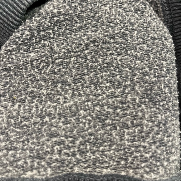 Brandy Melville Bay Area Sweatshirt - Picture 5 of 5